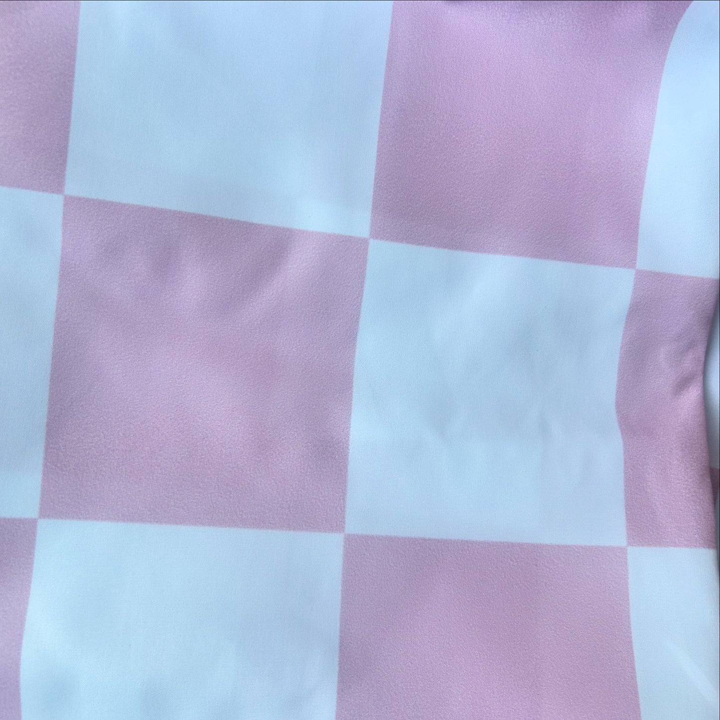 Blush checkered waterproof cutting cape